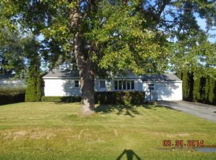 29 W Crest Dr, Rochester, NY 14606