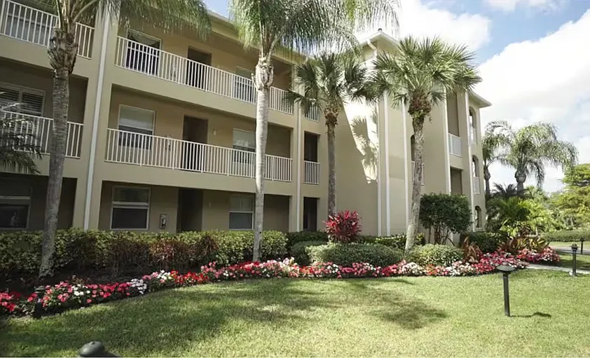 2 bed, 1194 sqft, $4,800 — Photo 2