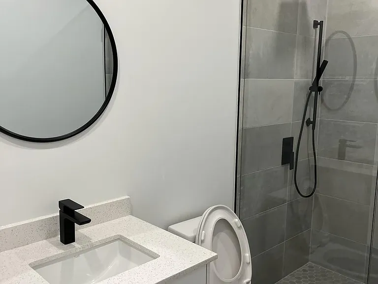 70 Chamberlain Ave #2 — Photo 7