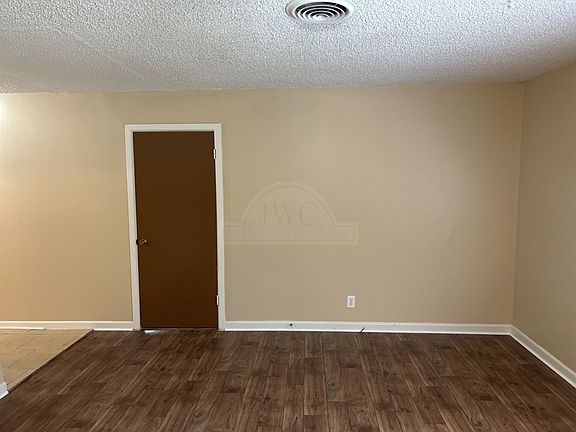 4th image of 505 Cardinal Ave