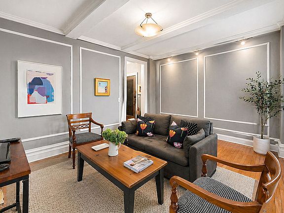 3rd image of 203 W 81st St #2F
