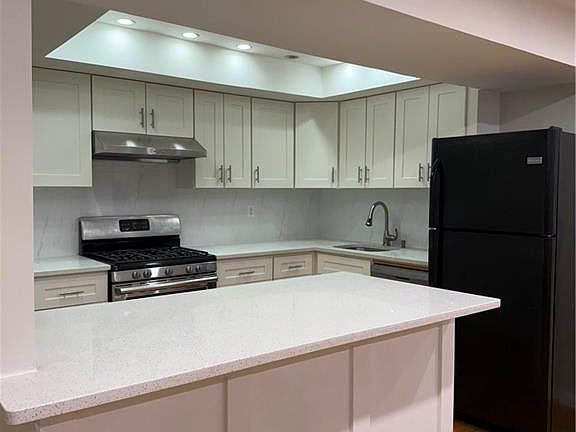 4th image of 2240 E 57th Pl #1