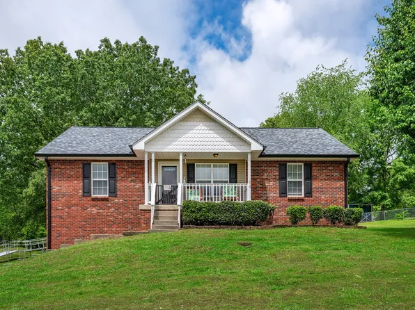 1934 Roscoe Dr, Clarksville, TN 37042