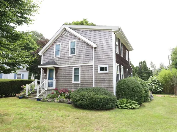 209 Narragansett Ave, Jamestown, RI 02835