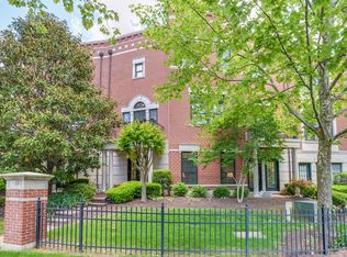 12192 Chancery Station Cir, Reston, VA 20190