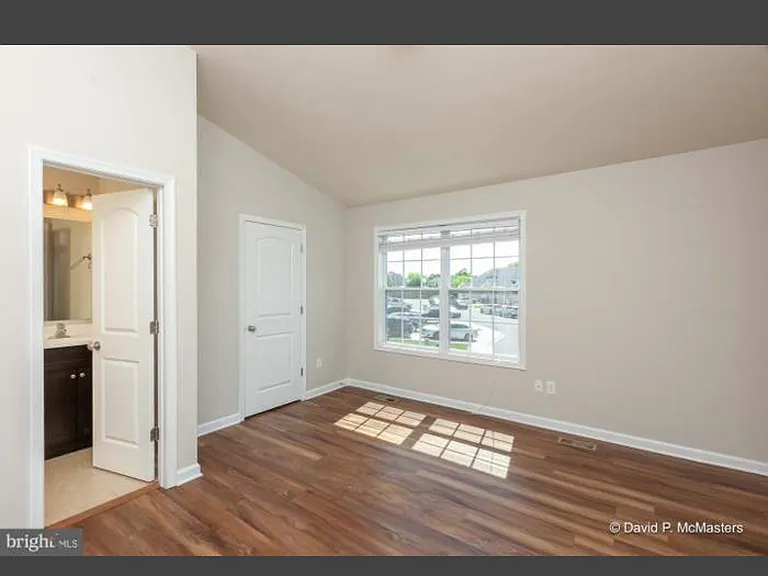 54 Beaulah Ct — Photo 11