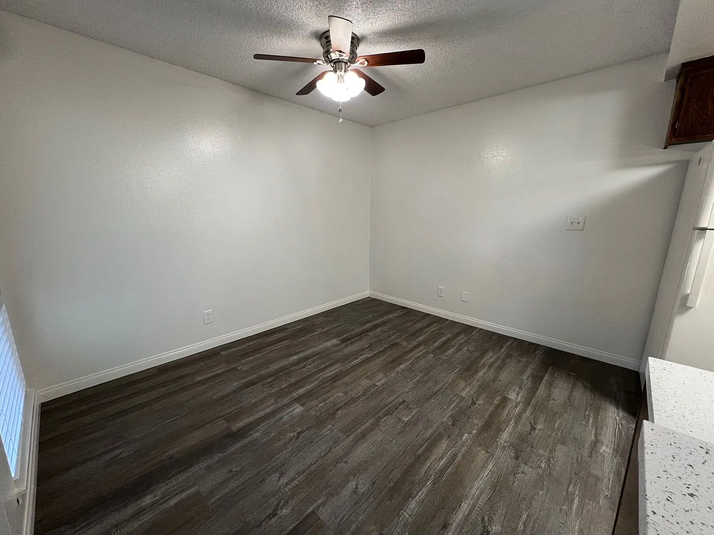 Raintree Garden Apartments — Photo 4