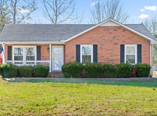 218 Bob White Dr, Clarksville, TN