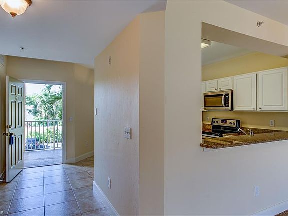 3rd image of 10000 Maddox Ln APT 222