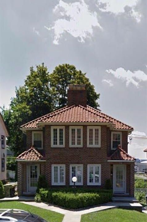 1st image of 466 E 5th St