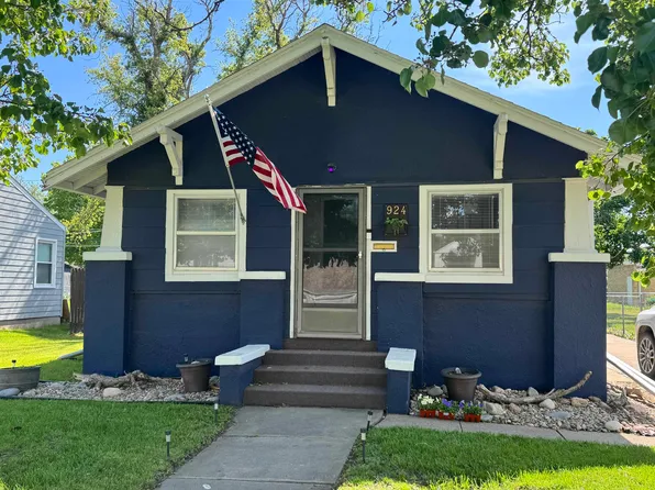 924 N Baltimore Ave, Hastings, NE 68901