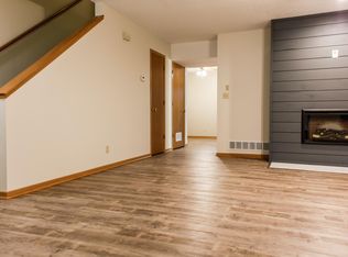 1610 Old Glory Rd, Lincoln, NE 68521