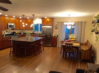 550 Parmentier Rd, Warminster, PA 18974