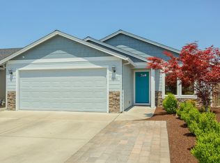 1751 Pearl Eye Ln, Medford, OR 97504