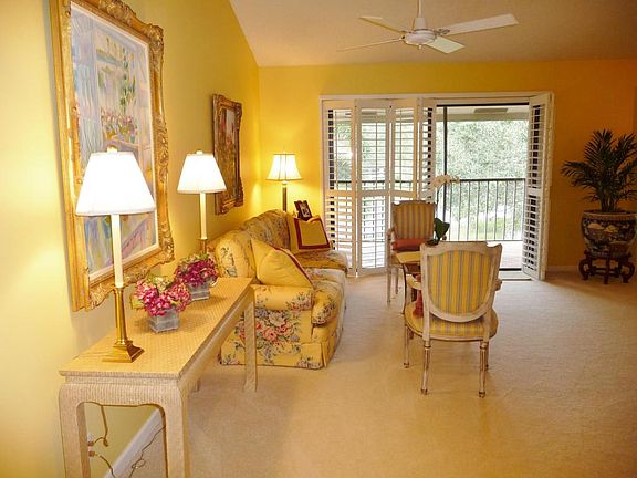 2 G LEXINGTON GREEN 016