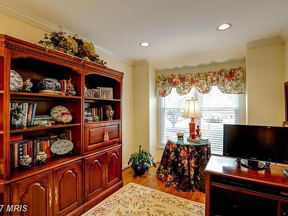 Den/ Office just off front hall w/ closet