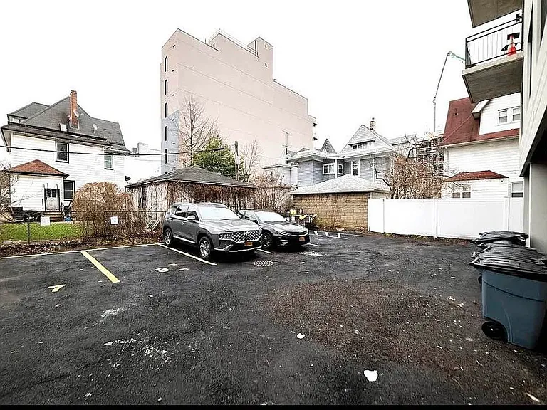 1565 New York Ave #6E — Photo 12