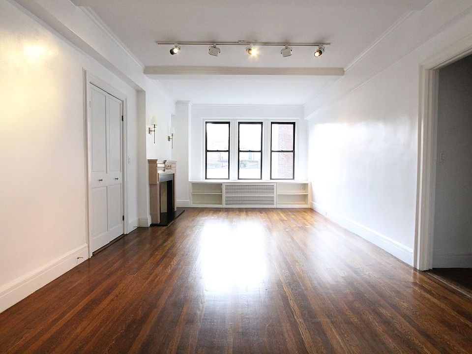 1st image of 157-163 E 72nd St #3D