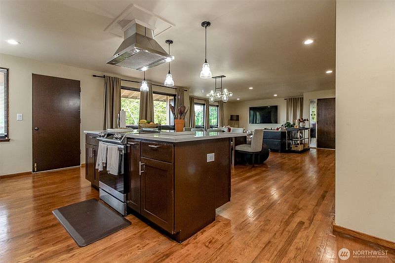 3rd image of 7227 S 128th