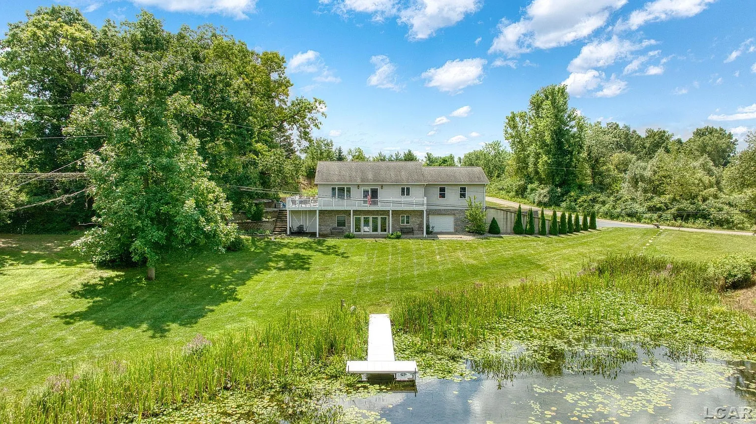 150 White Lake Dr photo 1