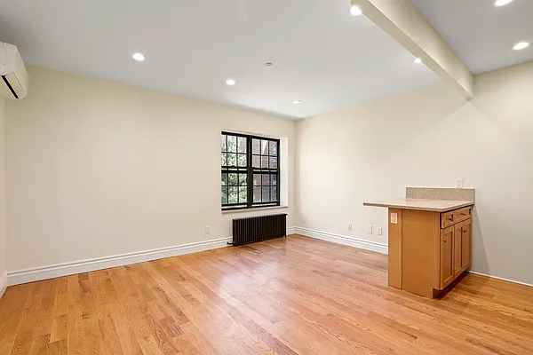 Rented by Compass | media 5