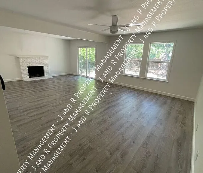 7515 Alma Vista Way — Photo 9