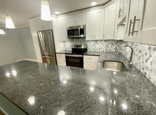 62 Jacqueline Rd APT 6, Waltham, MA 02452