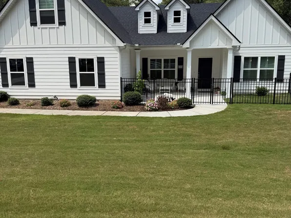 1206 Dead Oak Rd, Senoia, GA 30276