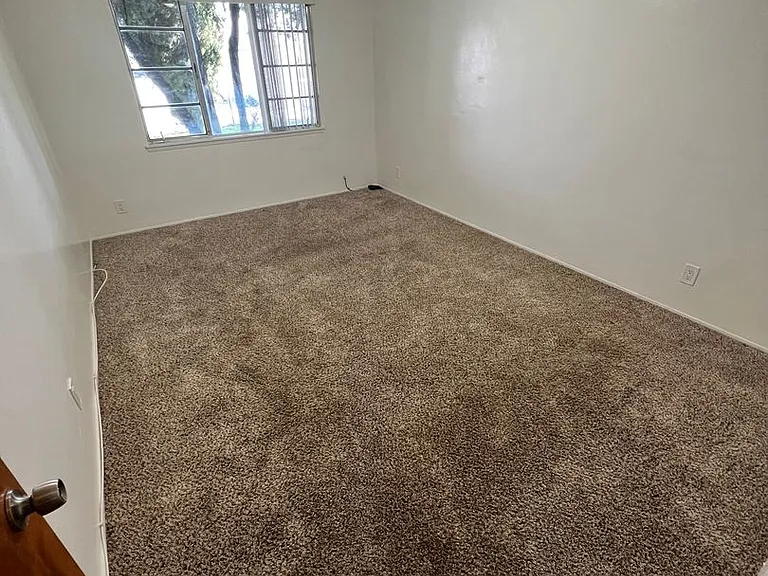 625 Kansas St — Photo 7