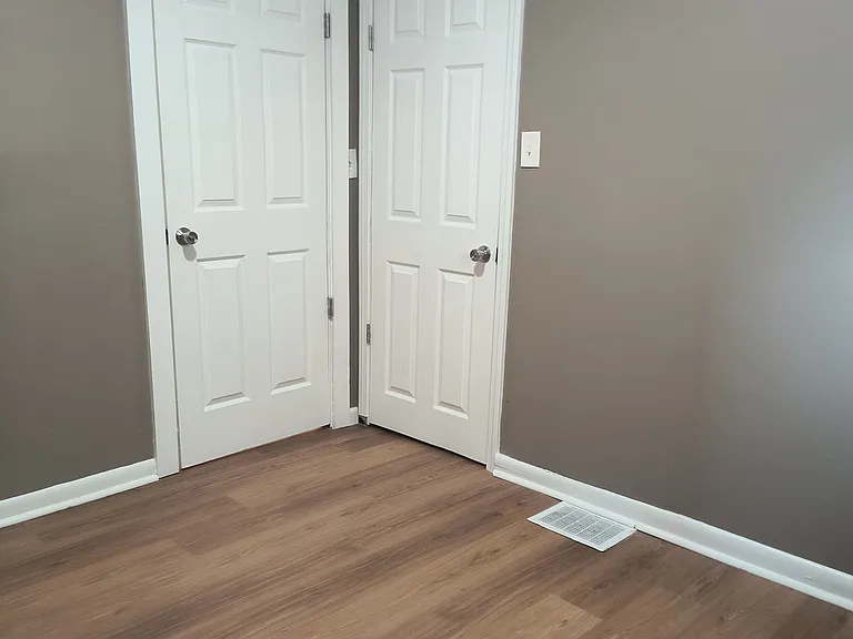 904 Walnut St #1 — Photo 10