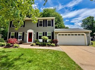 5365 Lenore Dr, Mentor, OH 44060