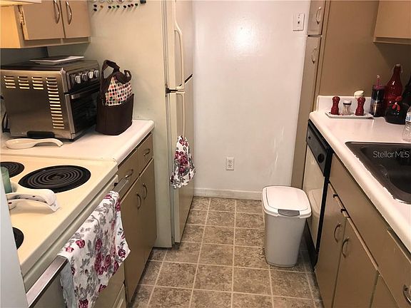 5th image of 285 Wymore Rd APT 203