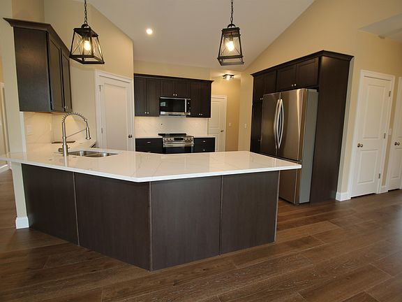 2nd image of 422 Dawn Court #23