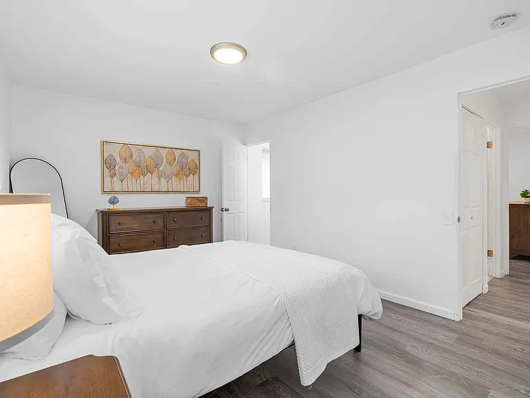 2633 Garham Dr — Photo 16