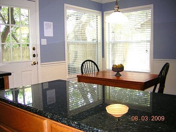 4th image of 105 Bluejack Pl