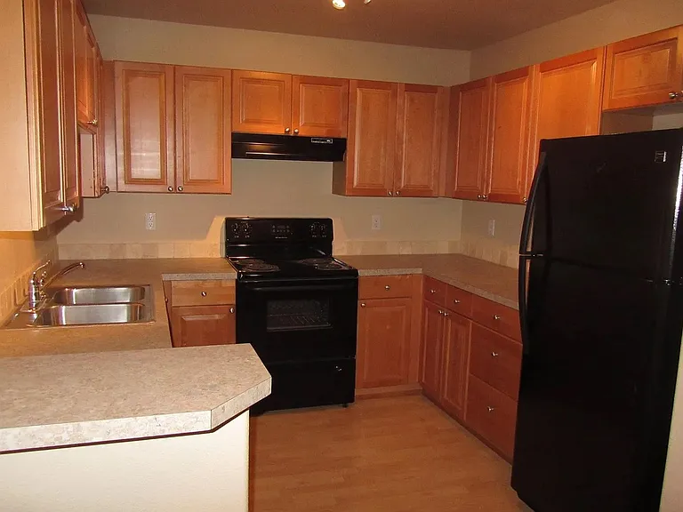 352 N Promenade Loop #C210 — Photo 2