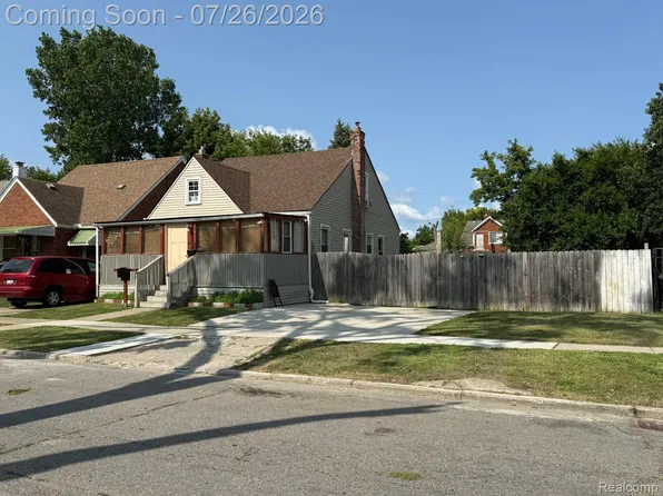 6741 Vaughan St, Detroit, MI 48228