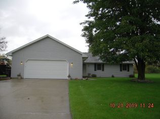 59625 Bluebird Ct, South Bend, IN 46614