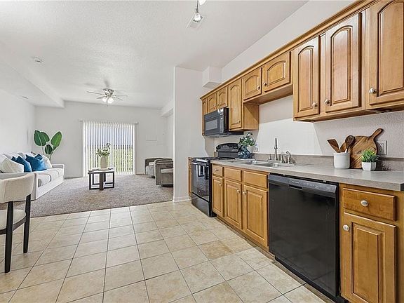 4th image of 3305 N 103rd Pl