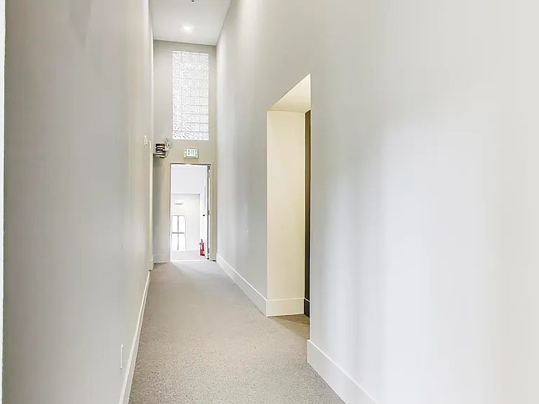 637 Natoma St #3 — Photo 28