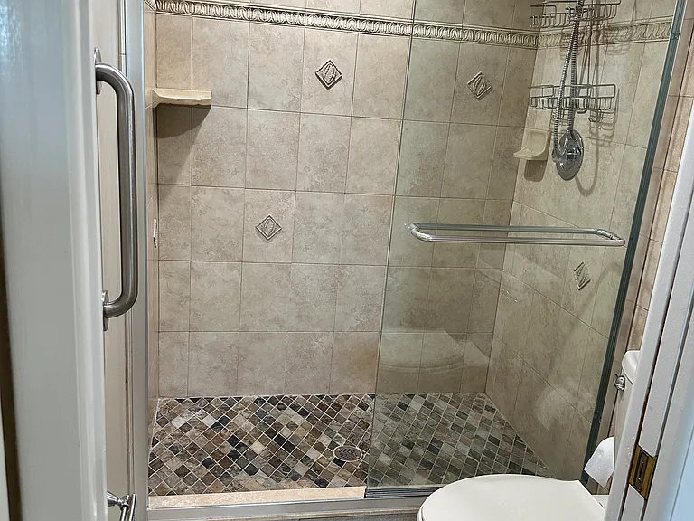 5530 Trailwinds Dr #712 — Photo 8