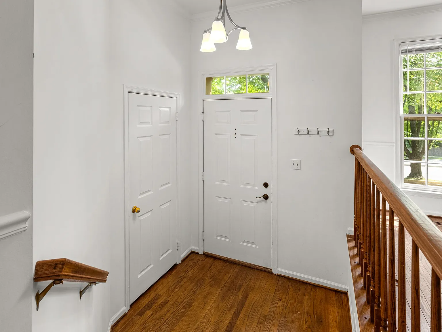 3 bed, 2263 sqft, $3,900 — Photo 3