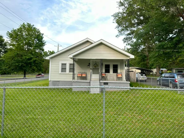 611 13th Ave, Alexander City, AL 35010