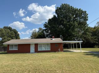 162 Robin Rd, Louisville, KY 40229