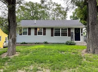 1971 Summit St, Des Moines, IA 50315