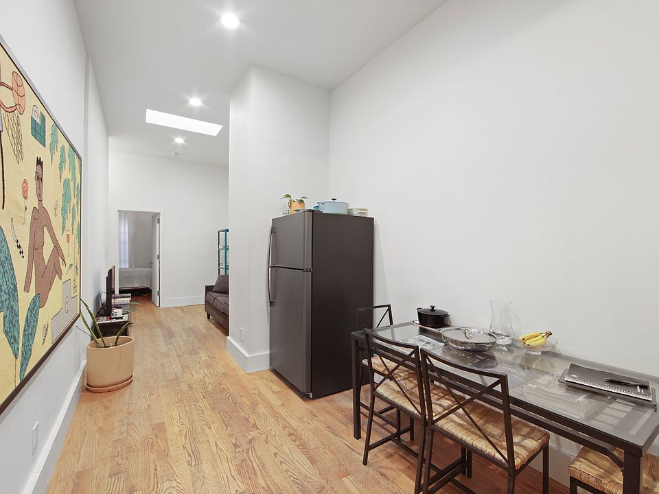 1st image of 354 Menahan St APT 3L