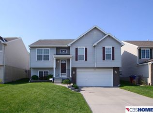 19509 V St, Omaha, NE 68135