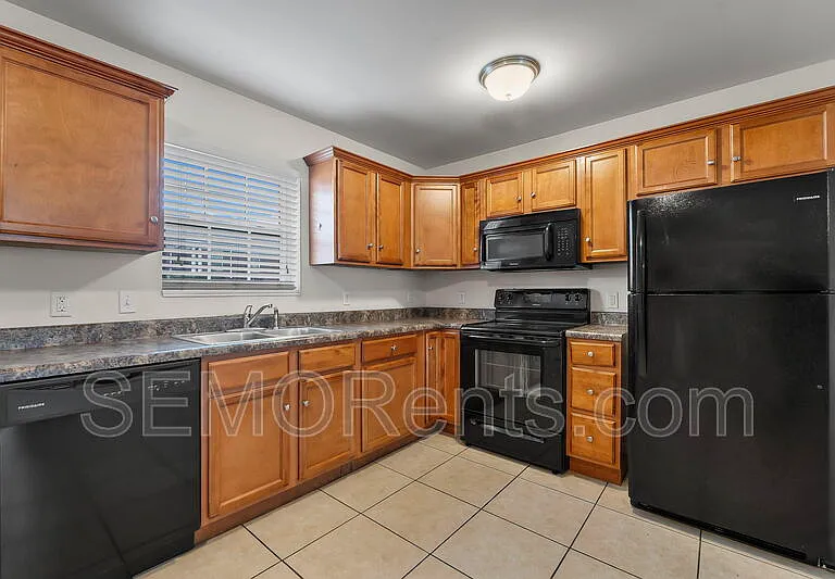 3 Village Dr #205 — Photo 1