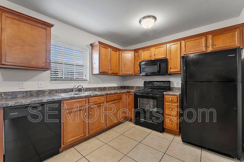 1st image of 3 Village Dr APT 105