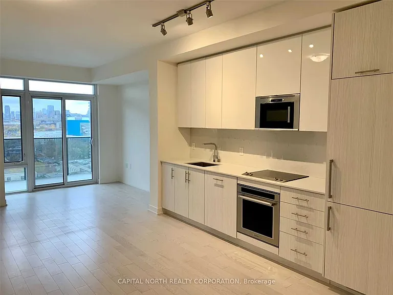 330 Richmond St W #1806 — Photo 4